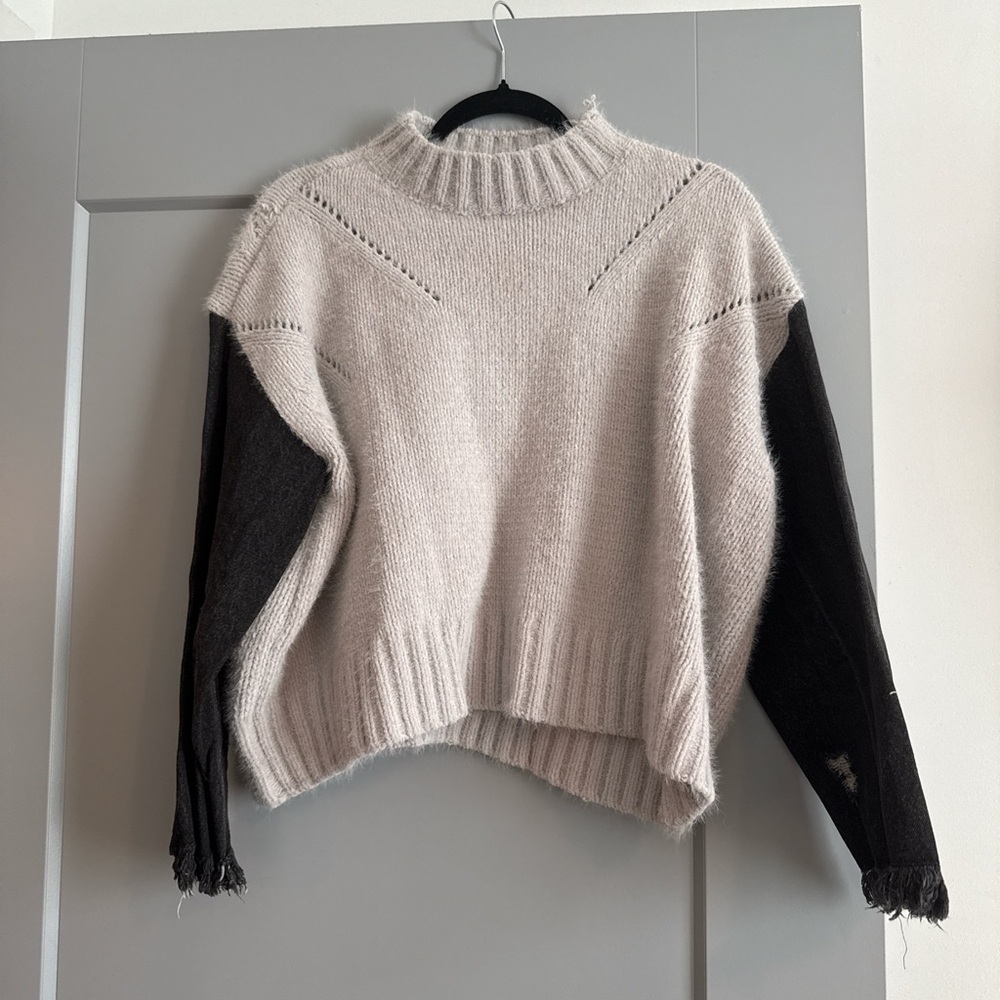 POL Cream and Black Crew Neck Sweater